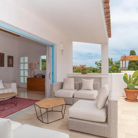 Charming House In San Pantaleo Olbia