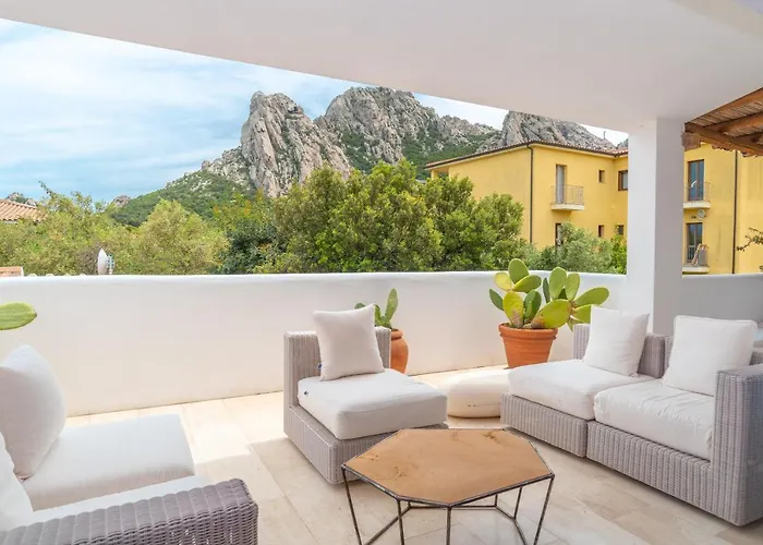 Апартаменты Charming House In San Pantaleo *