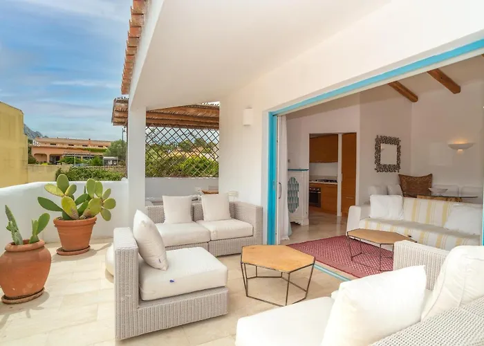 Charming House In San Pantaleo * Olbia