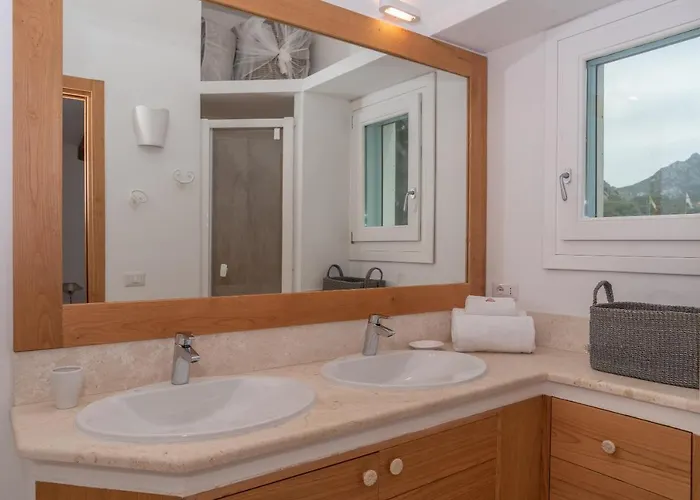 Апартаменты Charming House In San Pantaleo Ольбия